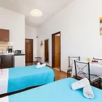 Apartament Sun 500m From The