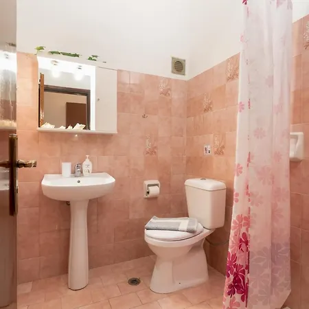 Sun 300m From The Apartmán Gennadi