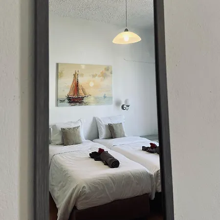 Διαμέρισμα Sun 300m From The Γεννάδι