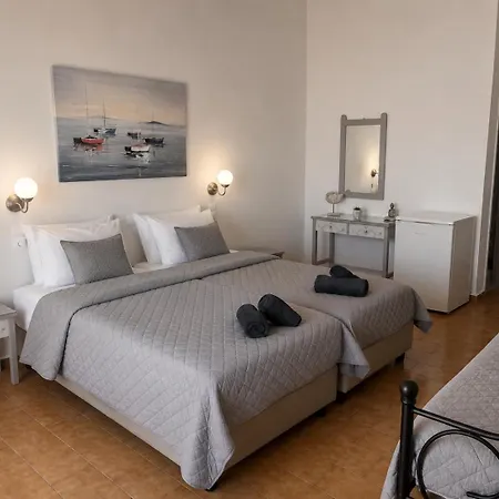 Apartment Sun 500m From The Gennadi